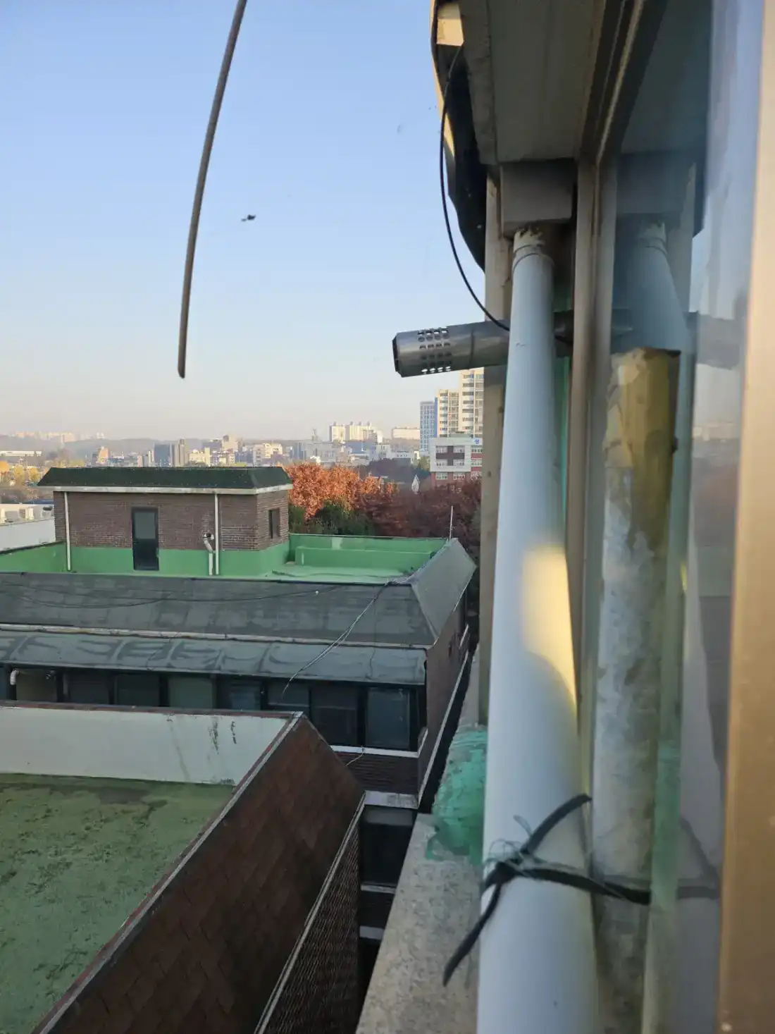 가평 선홈통설치 — 외벽 색상 통일된 교체 결과