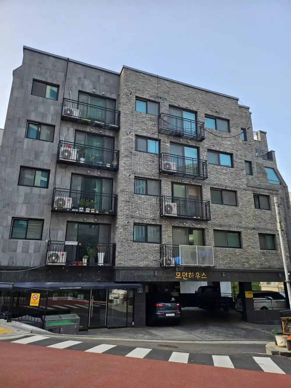 구리 선홈통설치 — 처마부터 지면까지 전체 라인